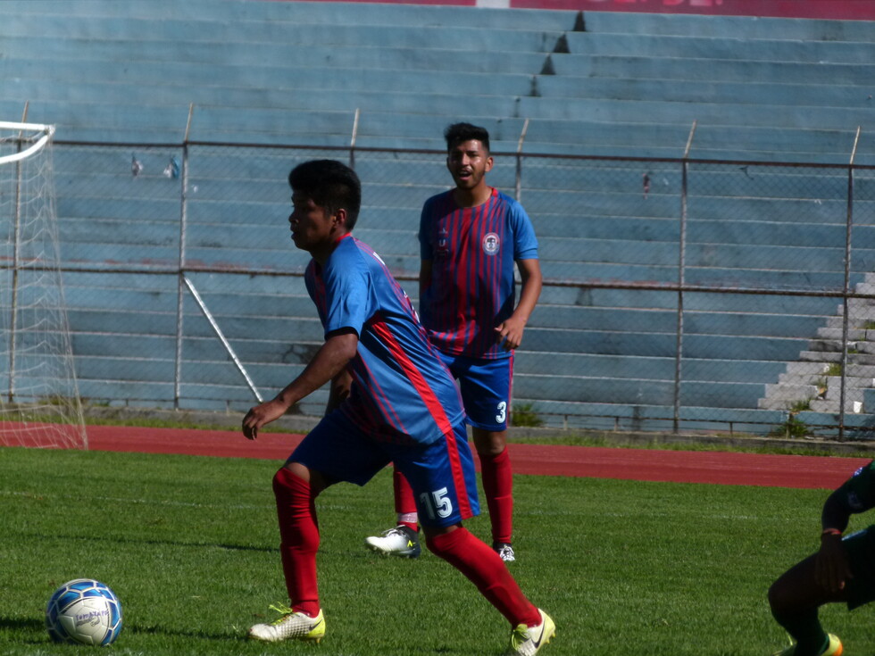 Universitario y Real Tarija abren la Primera “A”