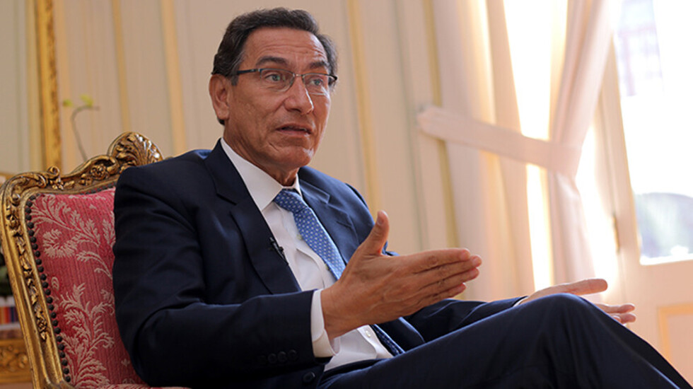 Vizcarra emplaza a debatir adelanto de elecciones