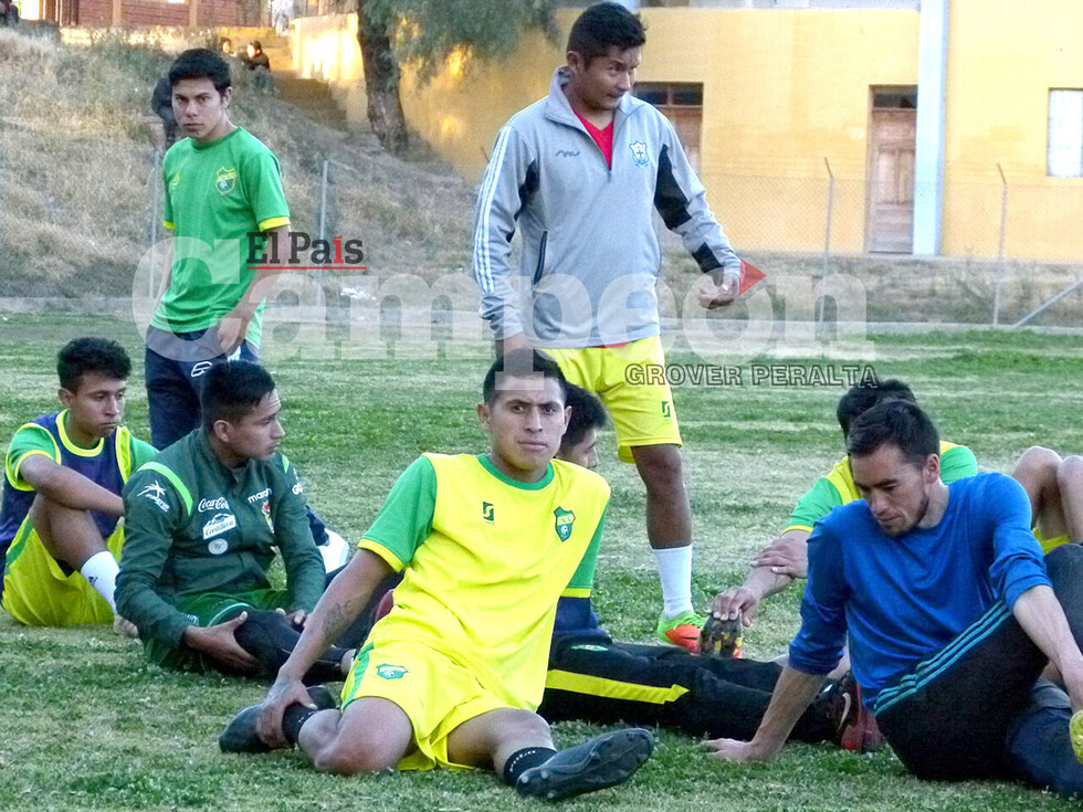 Nacional Senac trabajó en la cancha universitaria
