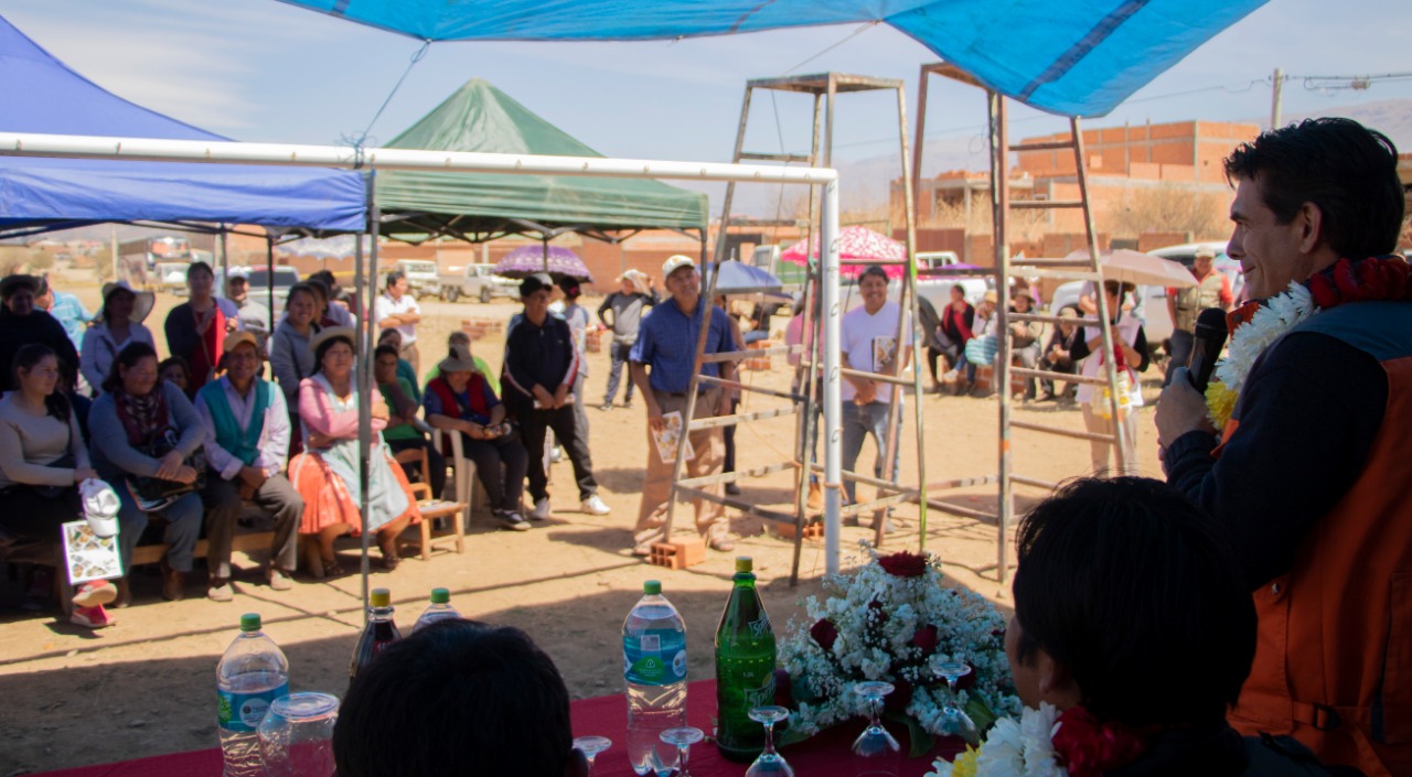 Barrio Jesús María de Tarija recibe lineamientos de la Alcaldía y avanza en zona urbana