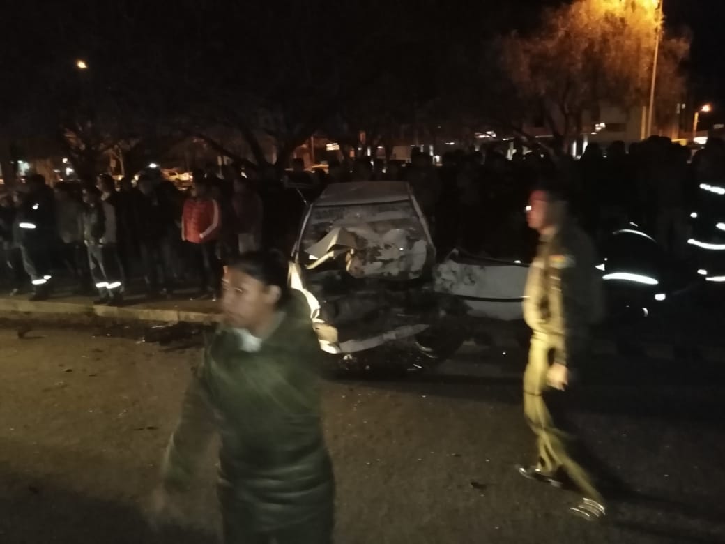 Joven en estado de ebriedad provoca un accidente en Tarija, hay un muerto y un herido