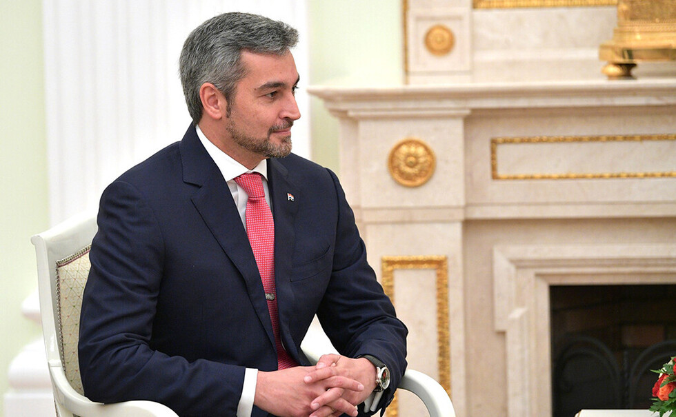 Abdo bajo presión pero sin cambios en su Gabinete