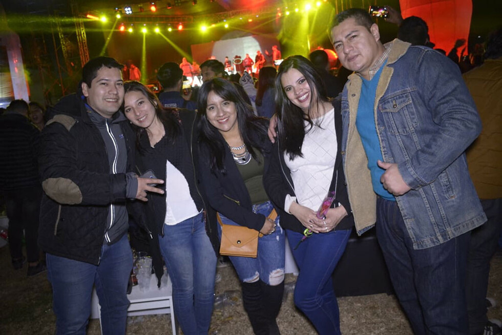 Noche cumbiera  en la chura Tarija