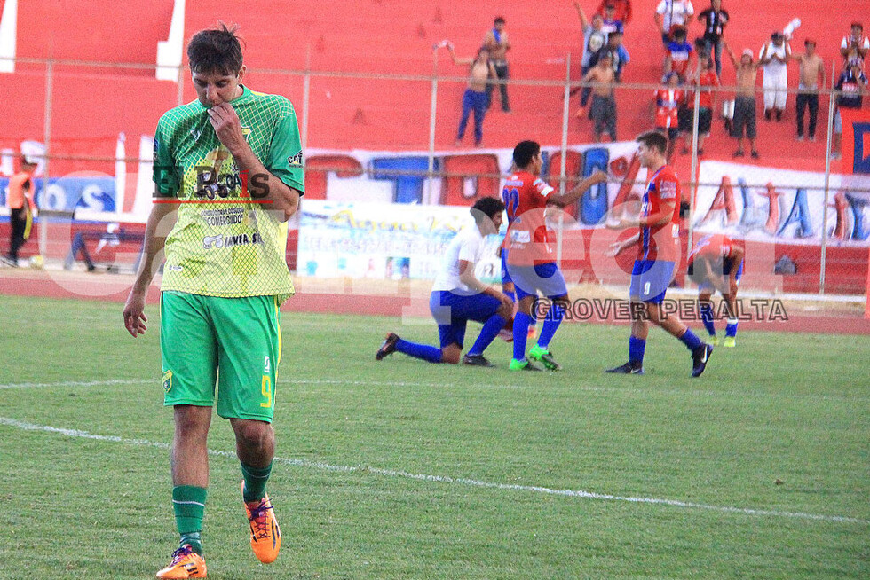 Senac no levanta cabeza, perdió ante la “U” y se complica