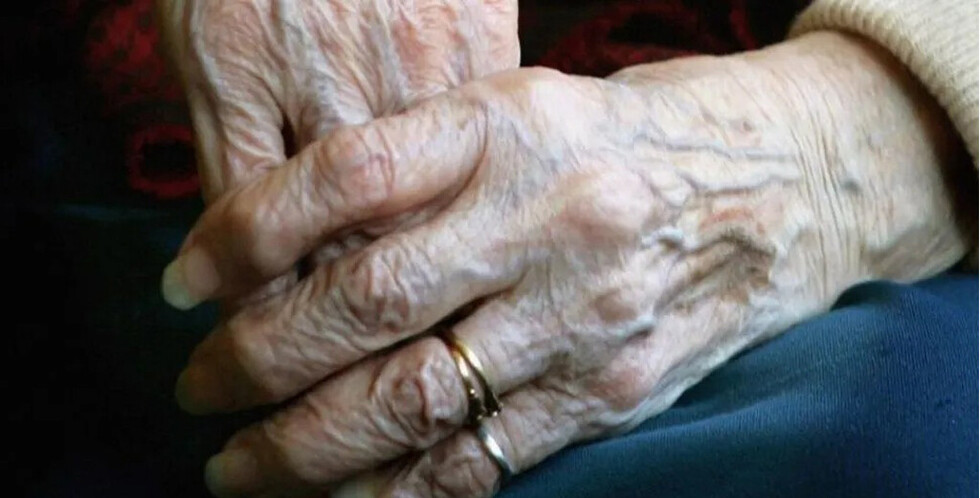 Usaban a anciana de 83 años para armar “porros”