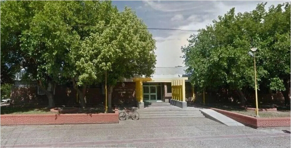 Jugaba a las cartas con su amigo y lo apuñaló