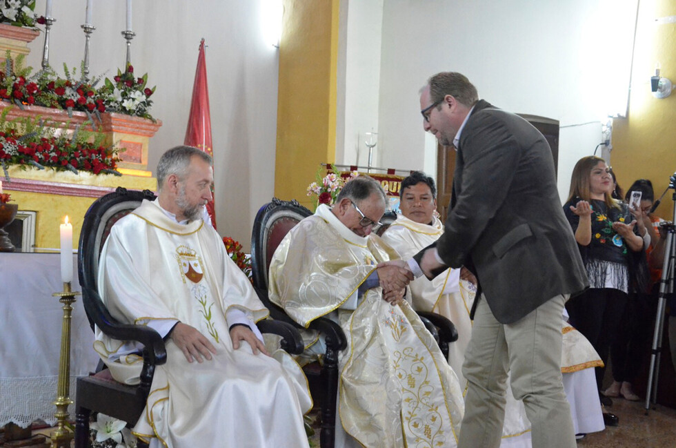 Tarija: Reconocen 50 años de labor del padre Keers