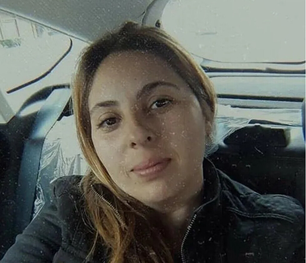 Hallan muerta a una pareja dentro de camioneta