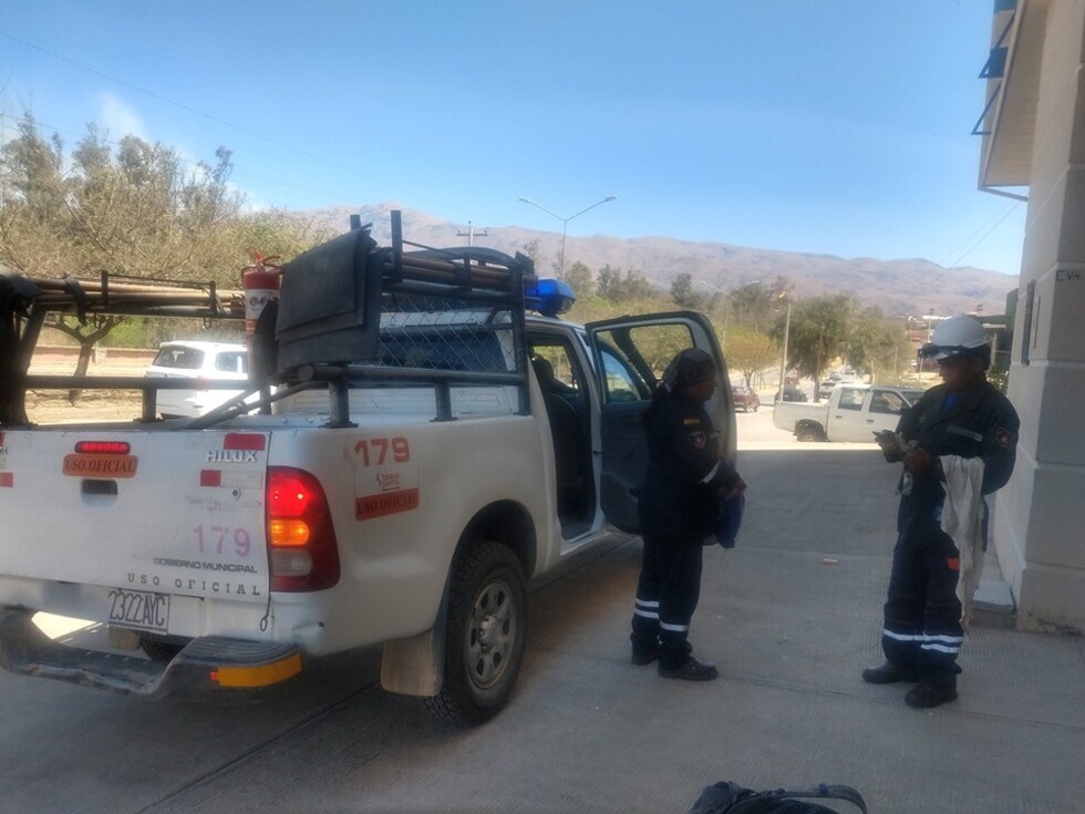 Incendio continúa, se estima 50 ha afectadas en La Victoria-Tarija (Imágenes)