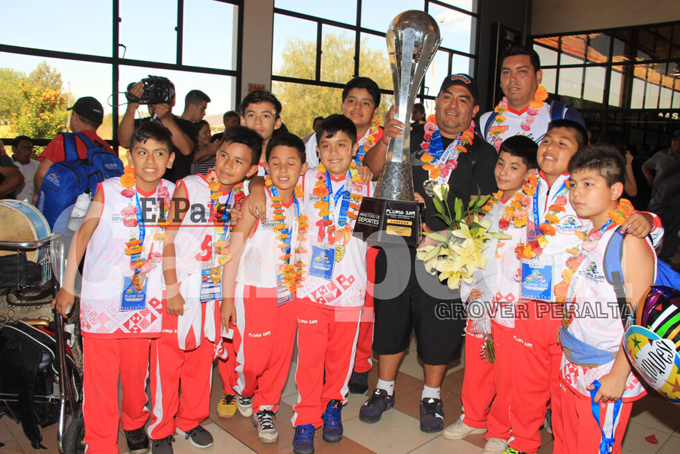 Recibimiento a los campeones de los Juegos Plurinacionales