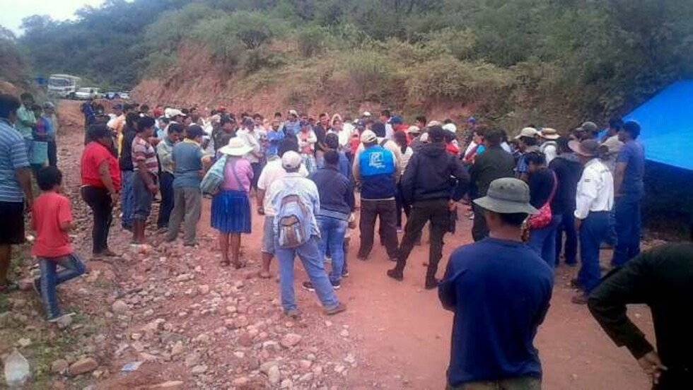 Palos Blancos bloquea ruta al Chaco por obra deportiva