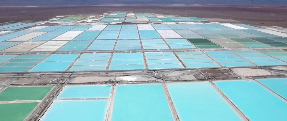 Chile toca la puerta en China, Japón y Europa para reanimar estancado proyecto de litio