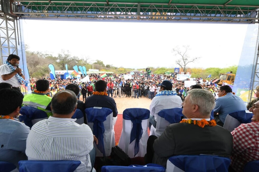 Presidente Morales inaugura construcción de carretera La Vertiente - Palo Marcado