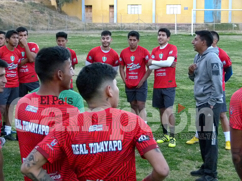 Los movimientos de Tomayapo para enfrentar a Wilstermann