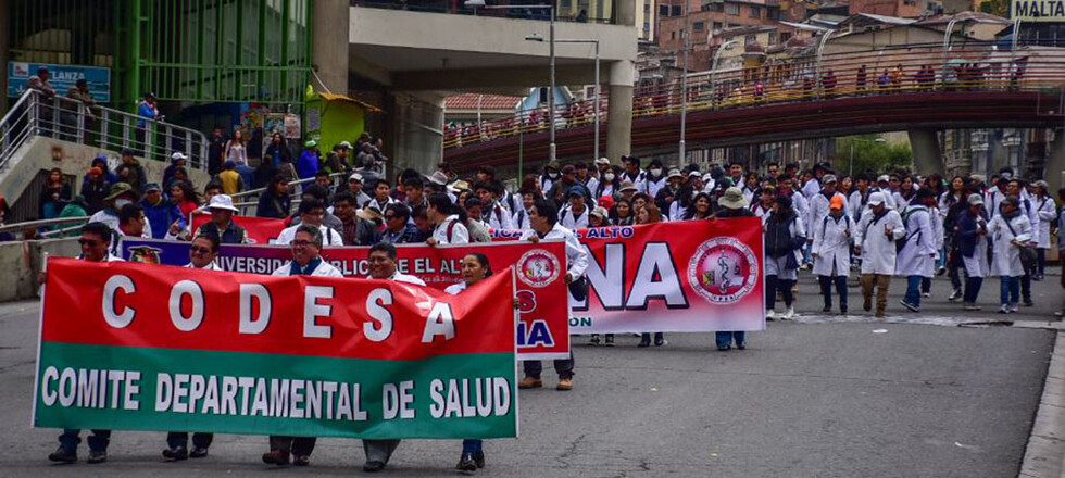 Evo convoca a los médicos a reiniciar la atención
