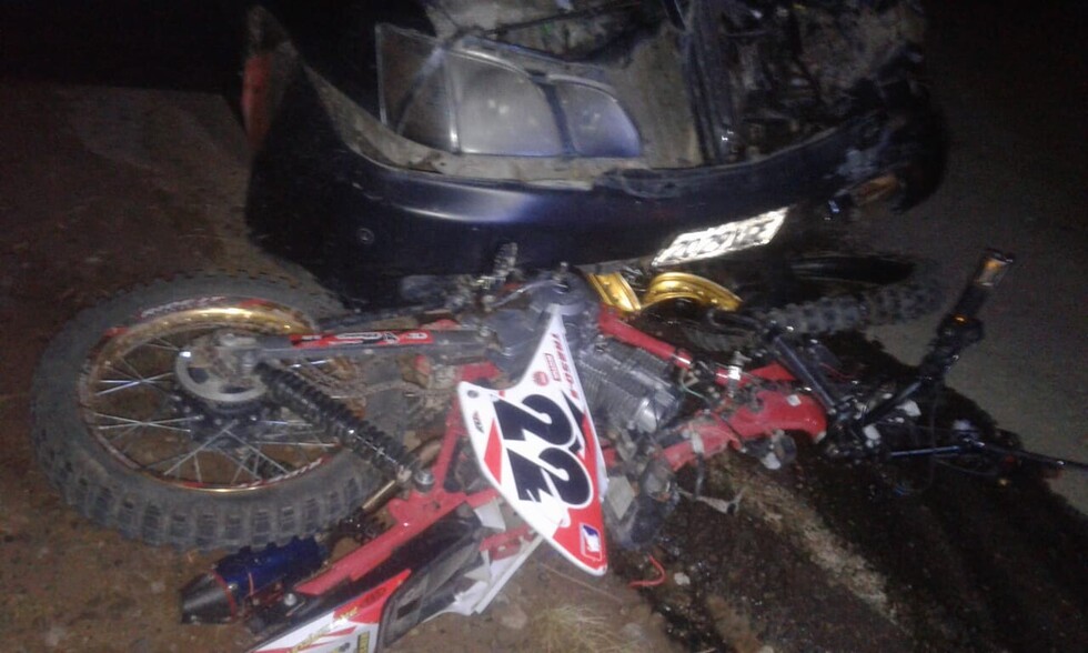 Tras colisión motociclista pierde la vida en carretera al Valle