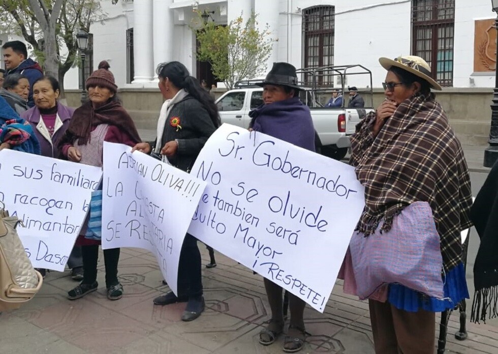 Adultos de Tarija deberán esperar hasta fin de mes para volver a recibir la canasta alimentaria