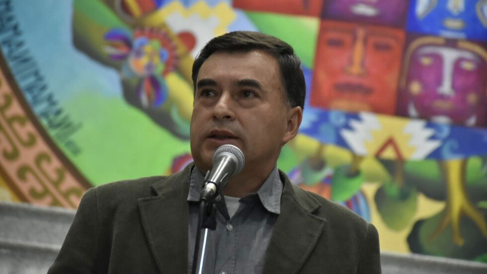 Califican de antidemocrático el cabildo paceño