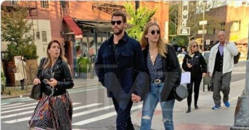 Vieron a Liam Hemsworth de la mano de una actriz