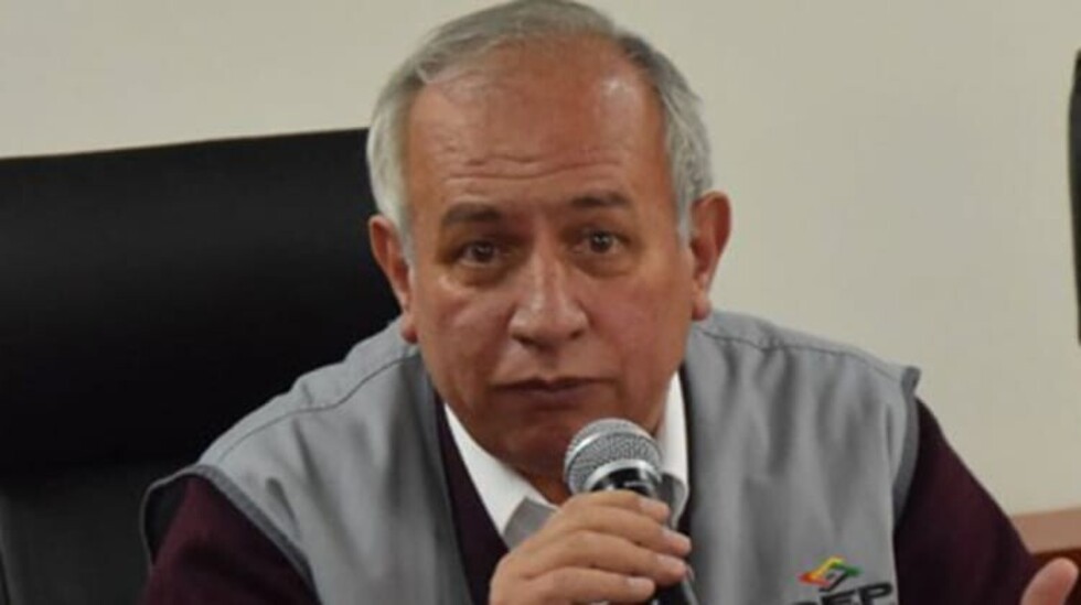 Costas afirma que la policía tendrá que intervenir si persisten las huelgas