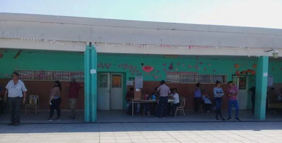 Un anciano  murió en fila  para votar en elecciones