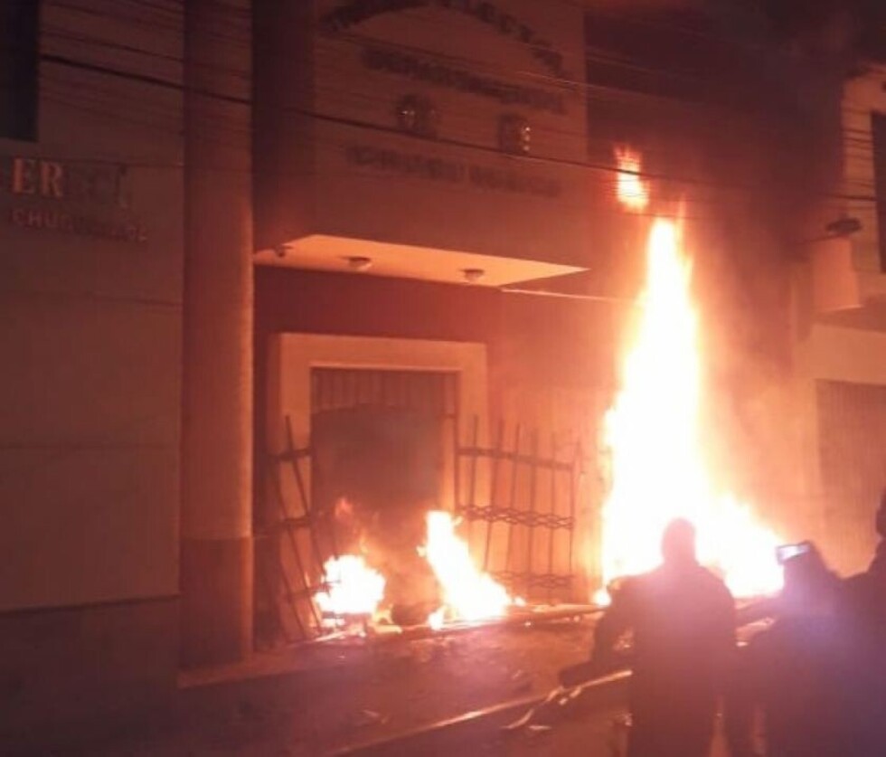 Fuego en el TED Chuquisaca y cómputo suspendido