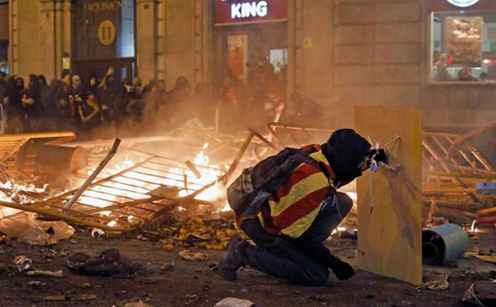 Duras críticas a España por evadir crisis en Cataluña