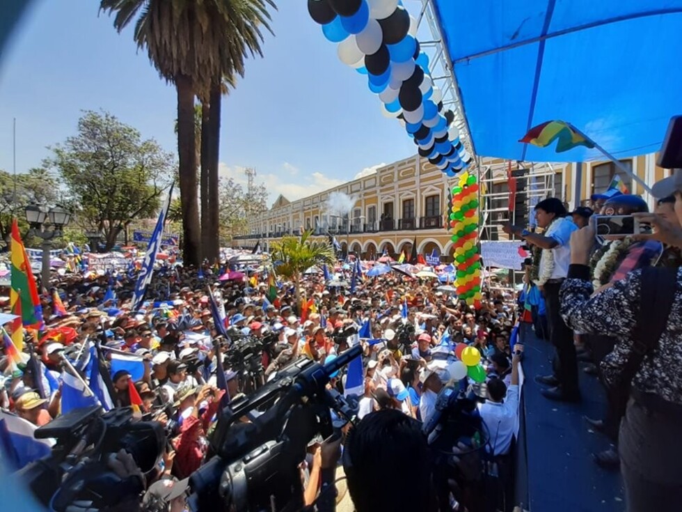 Evo cierra discurso en Cochabamba con un "mueran los neoliberales y vendepatrias"