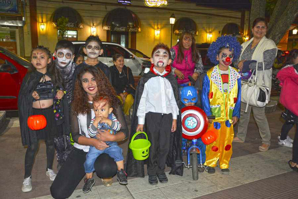 La inocencia de celebrar Halloween en Tarija