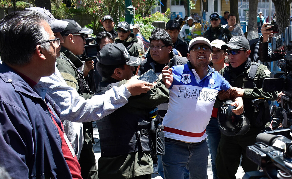 Analista advierte que posturas radicales frenan solución al paro