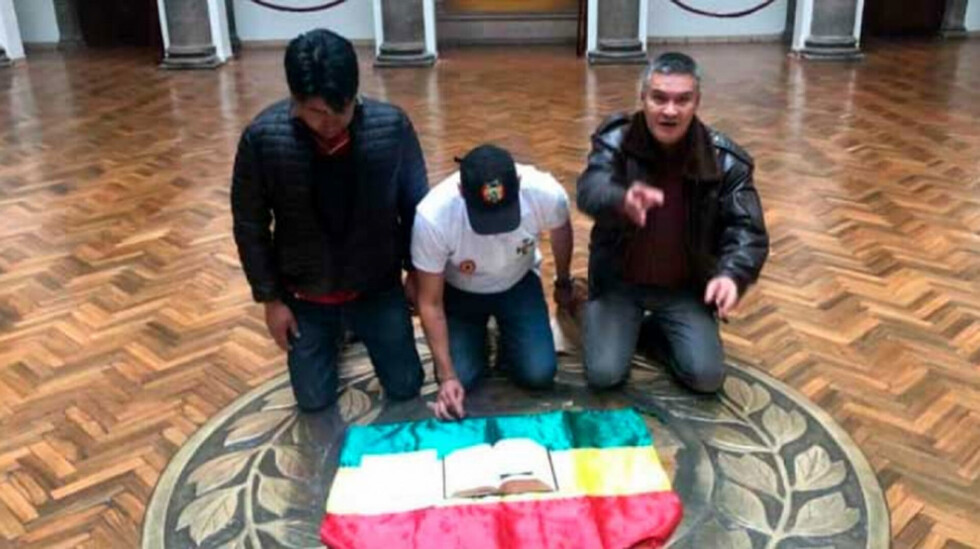 Los pasos de Camacho y  la “caída” de Evo Morales