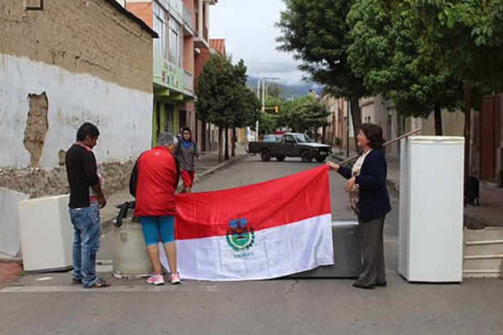 Instituciones mantienen el paro cívico en Tarija