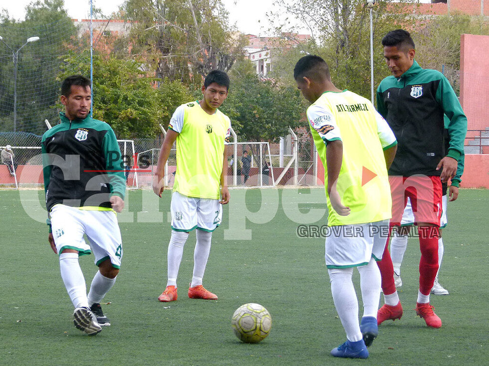Bermejo quedó a tiro de la clasificación a Simón Bolívar