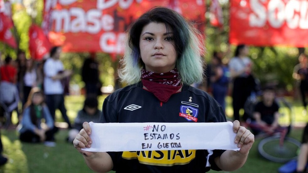 Hieren a estudiante chileno  con balines en una protesta