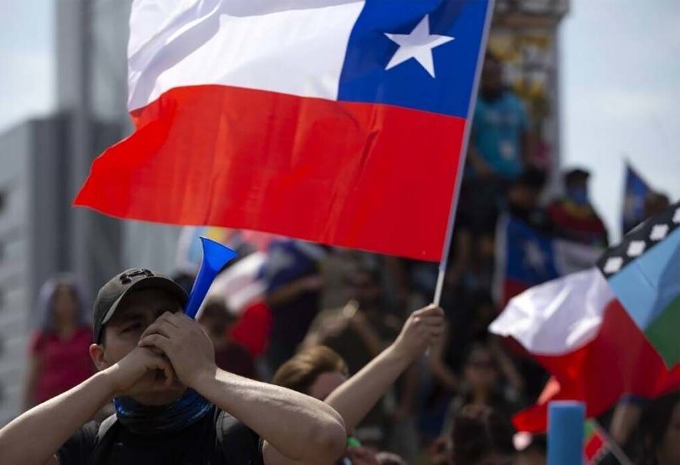 Manifestantes bloquean las rutas y marchan en Chile