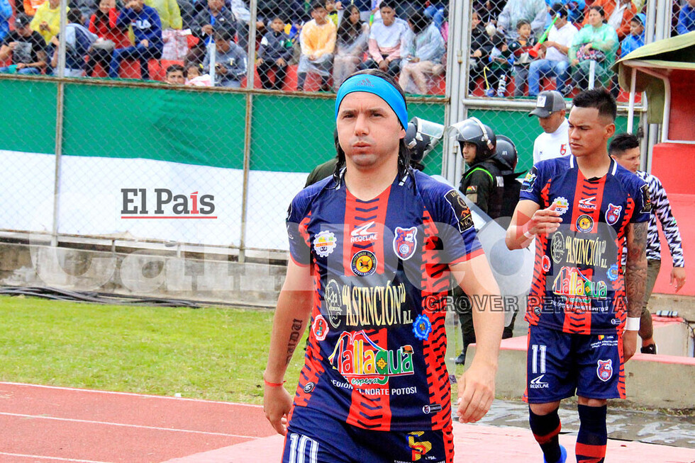 Regis de Souza no descarta jugar en Tarija el 2020