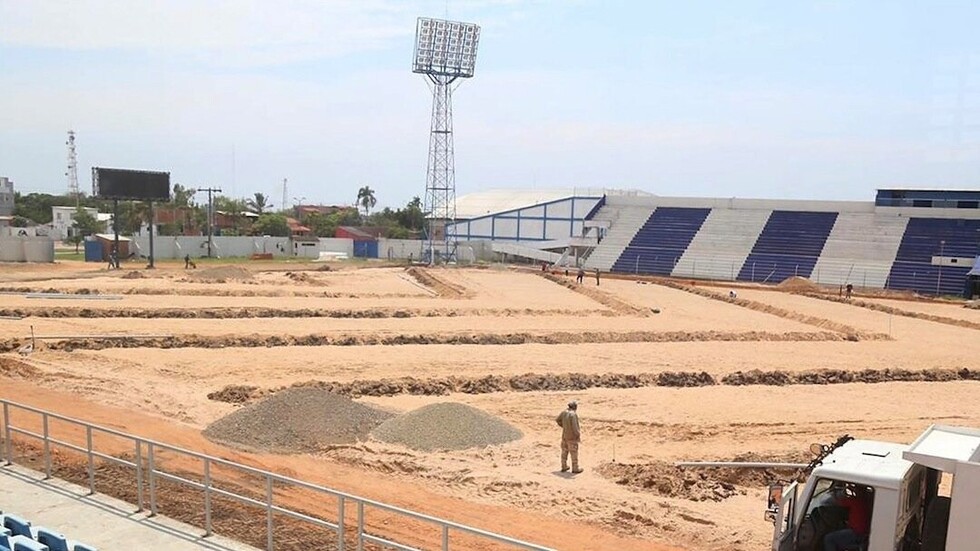 El estadio Samuel Vaca Jiménez está abandonado