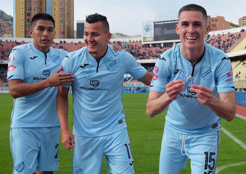 Bolívar arrolló a Blooming y tomó la cima del Clausura