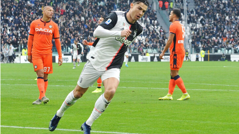 Cristiano firma un doblete y los postes amargan al Milan
