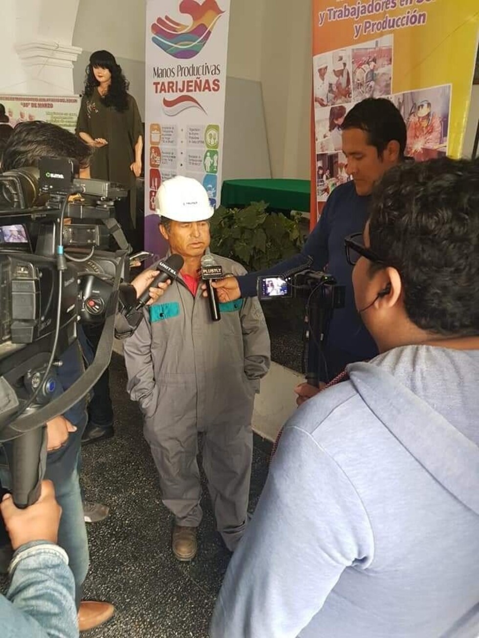Mario, el comunario experto en levantar pequeños templos