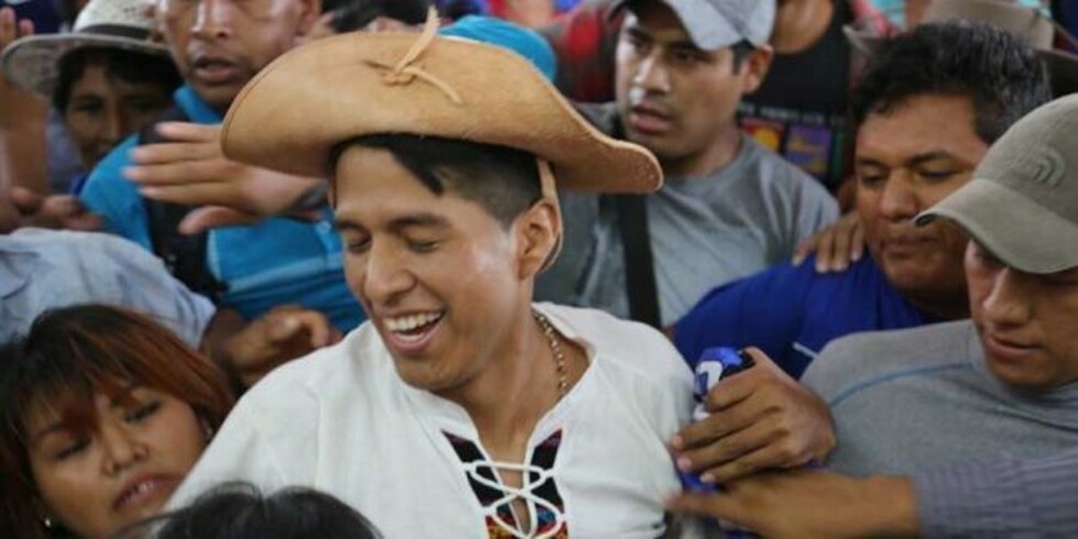 Yacuiba recibió a Andrónico con masiva participación