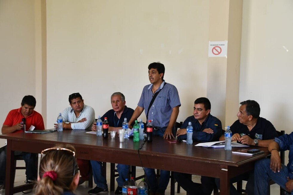 Zamora insta a conformar acuerdo institucional entre YPFB y Emtagas