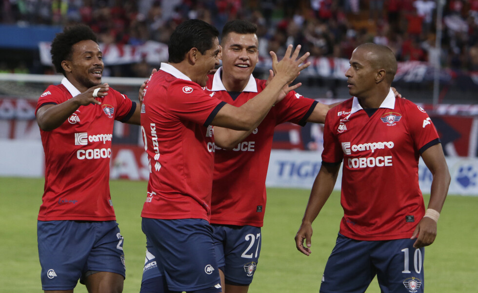 Wilstermann y  un partido que vale un título
