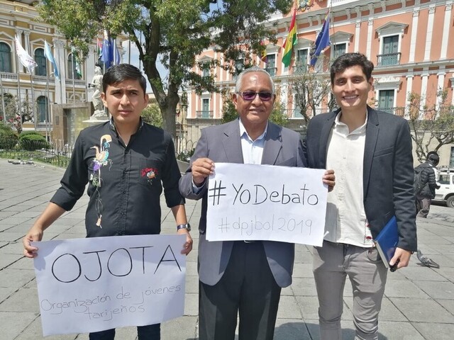 Pese al silencio de Pumari y Camacho, MNR ofrece su sigla
