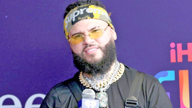 Farruko sufre una caída de un scooter