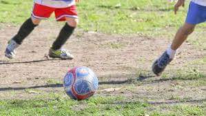 Asaltan a dos menores al salir de una cancha