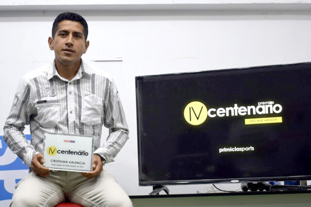 Cristhian Valencia se queda con el premio IV Centenario