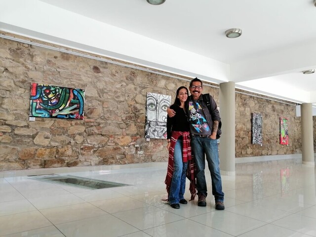 Explosión de colores en exhibición de arte de "Secuaz" y Silvana Añez
