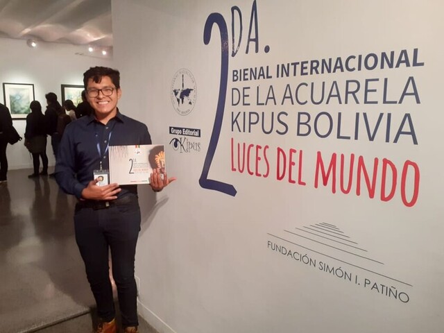 Novel pintor abre su muestra con la “Tinta en las venas”