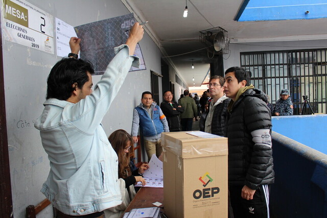 Partidos apuestan por renovar sus listas para el 3 de mayo
